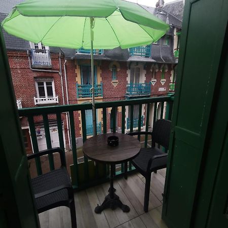 Appartement Avec Balcon Au 1Er Etage Vue Laterale Mer A 50 Metres De La Plage A Mers Les Bains. מראה חיצוני תמונה